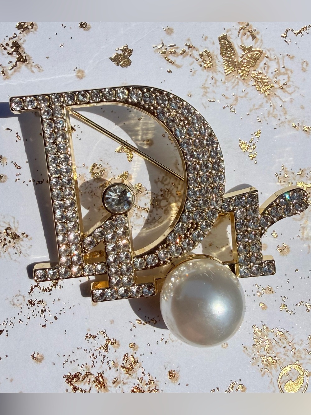 Dior Brooch Pin Letter logo New in Box with Bag, no tag